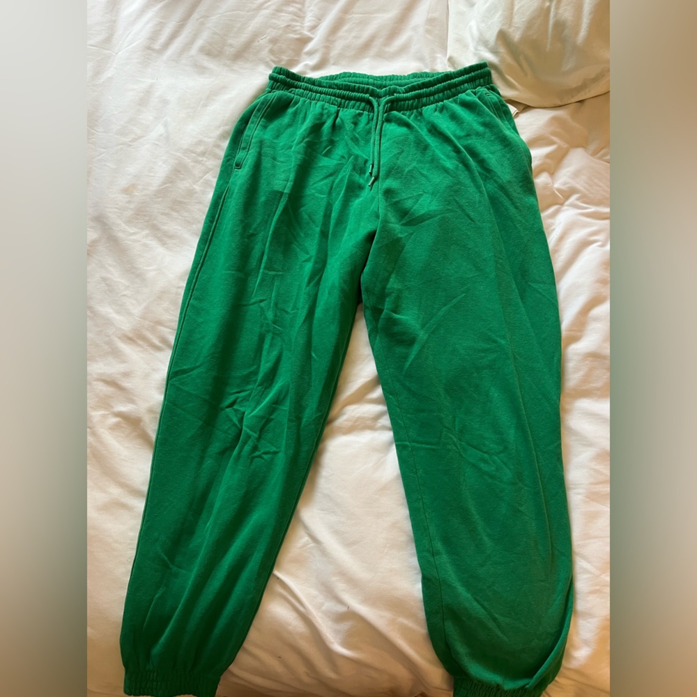 Green H&M sweatpants, size S